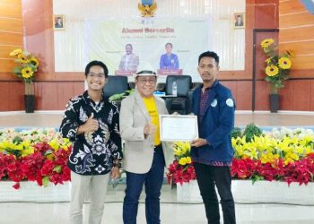 Hambra Samal Jadi Pembicara Utama Forum Alumni Bacarita di Universitas Pattimura