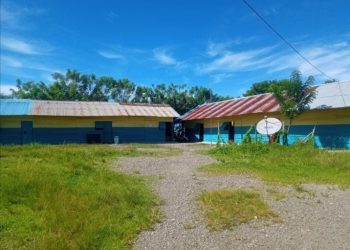 Miskin Infrastruktur; MI Ulupaha Piru Masih Berdinding Papan