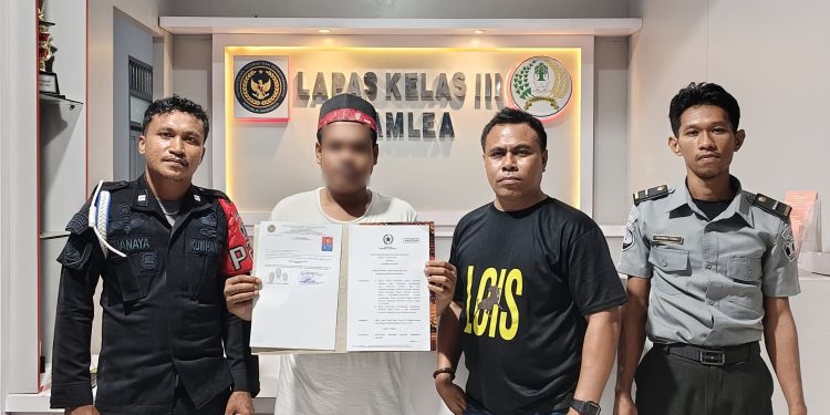 Hadiah Amnesti Oleh Presiden. Satu Warga Binaan Lapas Di Bebaskan. 