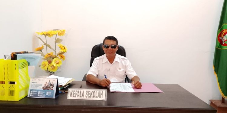 Implementasi Peran SMKN 2 Buru Dalam Upaya Memposisikan Siswa Bekerja