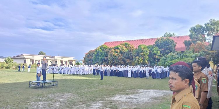 Cegah Kenakalan Remaja, Polsek Masuk Sekolah Di SMKN 7 Buru