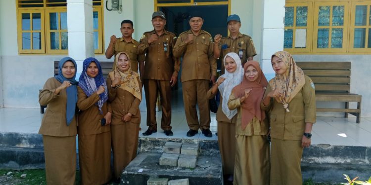 Kunjungan Peran Kasei Dan Pengawas Cabdin Di SMKN 5 Buru. 