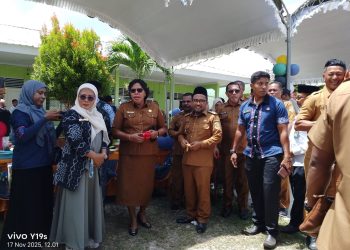 Kadis Provinsi, Dr Sarlota Singerin Hadiri Perayaan HUT Ke-42 SMAN 1 Buru