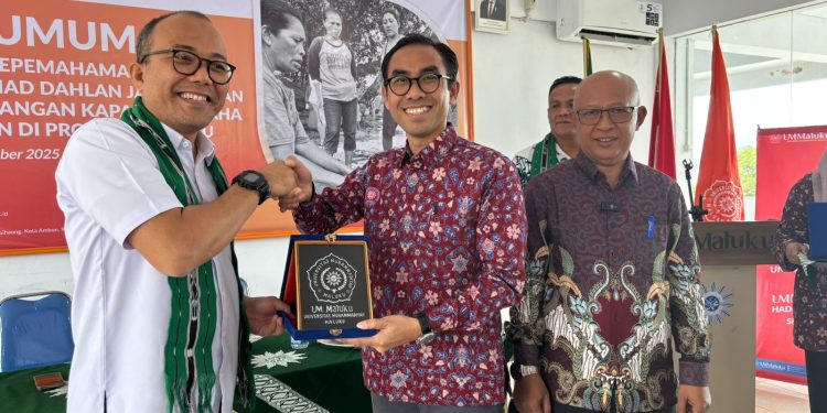 Kementerian UMKM, ITB Ahmad Dahlan, dan UM Maluku Kolaborasi Perkuat Ekonomi Perempuan Nelayan Rentan di Maluku