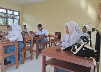 Hari Kedua Masuk Sekolah Pasca Libur Puasa, Aktivitas Belajar Mengajar SMAN 12 Buru Kembali Stabil