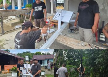 William Mairuhu Salurkan Bantuan Lampu Jalan Tenaga Surya untuk Warga di Dapilnya
