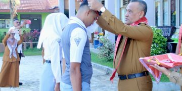 Buka Ujian Sekolah, Bupati Buru Ajak Guru Dan Pengawas Harus Profesionalisme