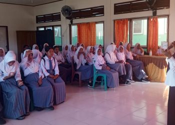 Cegah Diabetes Sejak Dini, SMAN 8 Buru Gelar Sosialisasi Kesehatan Dan Cek Gula Darah