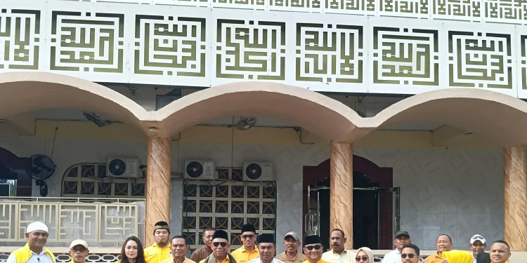 Penyerahan Hewan Qurban Golkar Maluku di Tulehu Jadi Simbol Solidaritas Sosial