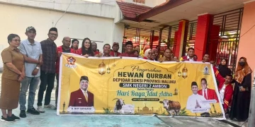 Beri Bantuan Qurban di SMK 2 Ambon, SOKSI Maluku Jadikan Momentum Penguatan Karakter Pelajar