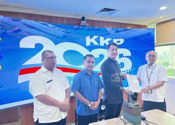 Bupati Ricky Jauwerissa dan DPRD Tanimbar Sukses Bawa 13 KNMP ke Bumi Duan Lolat