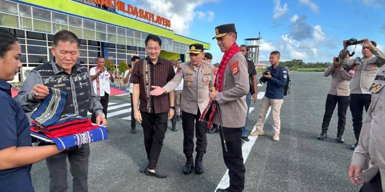 Bupati Ricky Jauwerissa Sambut Kunjungan Kerja Kapolda Maluku di Tanimbar