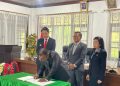 DPRD Tanimbar Gelar Paripurna, Bupati Ricky Jauwerissa Serahkan Ranperda Pertanggungjawaban APBD 2025 kepada Ketua DPRD Richie Anggito
