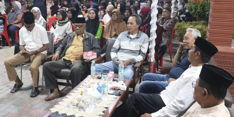 Reses Di Kediamannya, M.Rustam Fadli Tukuboya Serap Aspirasi Warga Dapil Namlea