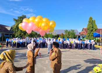 Lepas Balon, Terapkan GAMAS, SMAN 6 Buru Sambut 95 Siswa Baru Lewat MPLS Penuh Semangat