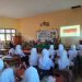 Terbatas Ruang Belajar, SMAN 13 Buru Tetap Nyalakan Semangat MPLS