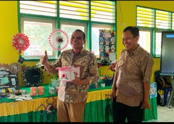MPLS Ditutup, Kreativitas Siswa Baru SMKN 1 Buru Bikin Rahman Ali Terpukau