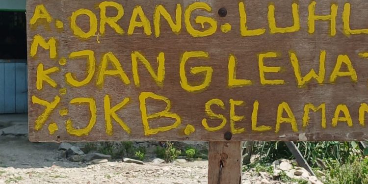 Warga Jakarta Baru Diduga Lakukan Swiping terhadap Warga Luhu, Muncul Spanduk Larangan Melintas