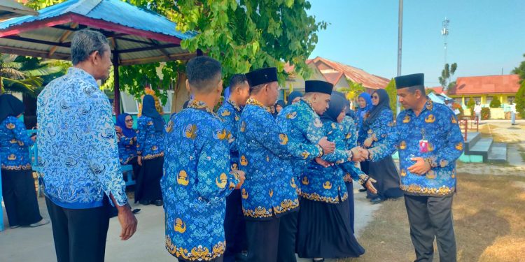 SMAN 2 Buru, Bukan Sekedar Kibarkan Merah Putih, Gubernur Ingatkan Tantangan Berat Maluku