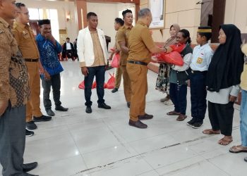 Pelantikan Pemuda Muhammadiyah Kabupaten Buru Berlangsung Meriah, Santuni 300 Paket Sembako