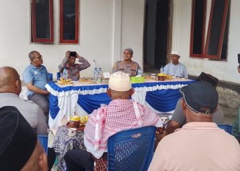 Perkuat Kamtibmas di Huamual, Kapolres SBB Dihadapkan pada Keluhan Miras dan Penanganan Kasus